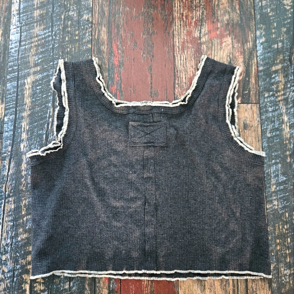 Natural Life Cropped Ruffle Tank XL - Picture 5 of 5